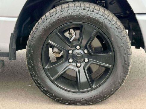 Certified 2022 RAM 1500 Big Horn w/ Night Edition AWD/4WD image 8