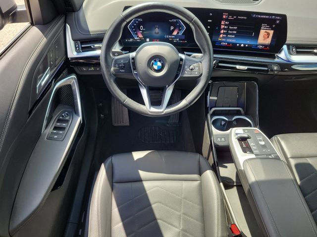 Used 2025 BMW X1 xDrive28i AWD/4WD image 15