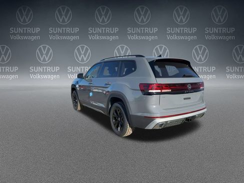 New 2025 Volkswagen Atlas Peak Edition SE image 40