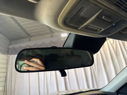 Used 2019 Honda Accord LX image 25