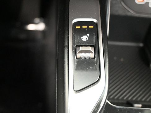 Used 2025 Kia Sorento S w/ Panoramic Sunroof Package FWD image 21