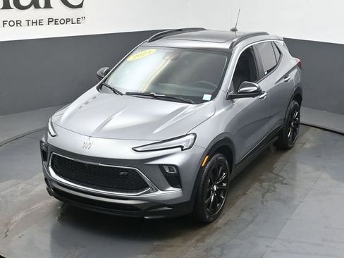 Used 2024 Buick Encore GX Sport Touring w/ Experience Buick Package image 46