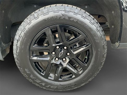 Used 2023 Chevrolet Silverado 1500 RST image 8