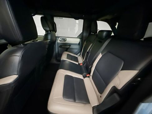 Used 2024 Ford Bronco Wildtrak image 24