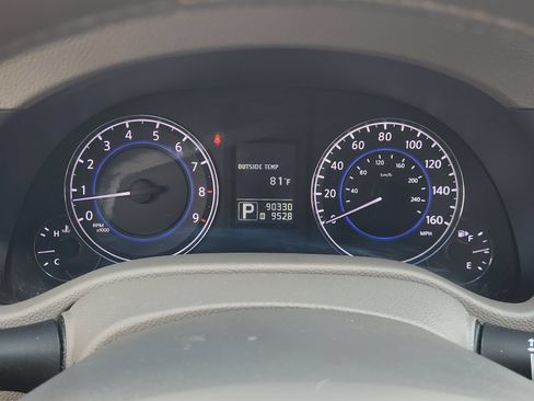Used 2011 INFINITI G37 Journey w/ Premium Pkg RWD image 18