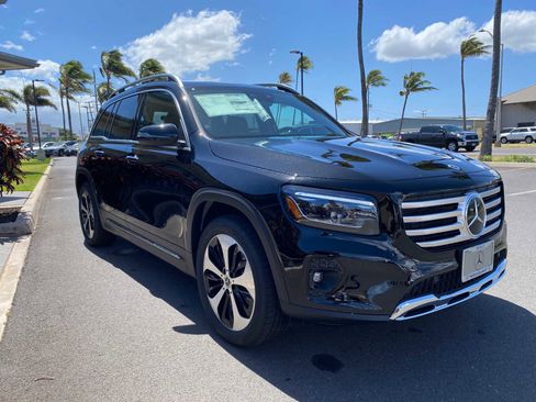 Used 2024 Mercedes-Benz GLB 250 4MATIC image 2