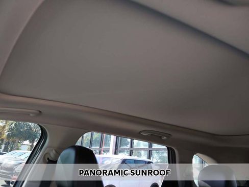 Used 2023 Kia Sorento EX w/ Panoramic Sunroof Package image 3