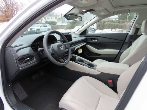 New 2026 Honda Accord SE image 2