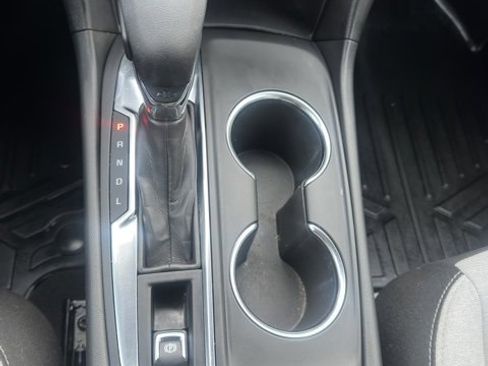 Used 2024 Chevrolet Equinox LS w/ LS Convenience Package image 13