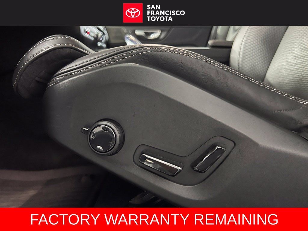 Used 2026 Volvo V60 B5 Cross Country Ultra w/ Climate Package AWD/4WD image 13