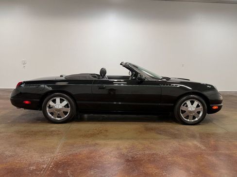 Used 2002 Ford Thunderbird image 99