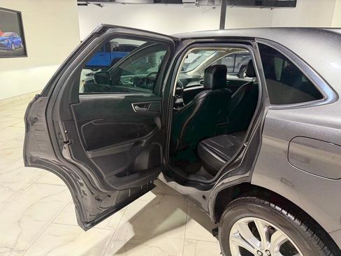 Used 2020 Ford Edge Titanium w/ Equipment Group 301A FWD image 14