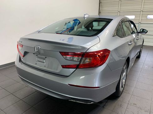 Used 2019 Honda Accord EX image 3