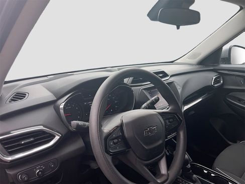 Used 2023 Chevrolet TrailBlazer LT image 9