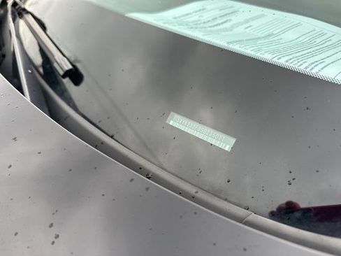 Used 2025 Kia Sportage EX image 15