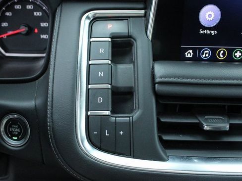 Used 2021 Chevrolet Tahoe Z71 image 23