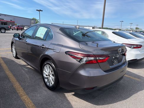 Used 2023 Toyota Camry LE FWD image 5