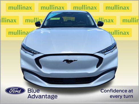 Certified 2023 Ford Mustang Mach-E Select image 11