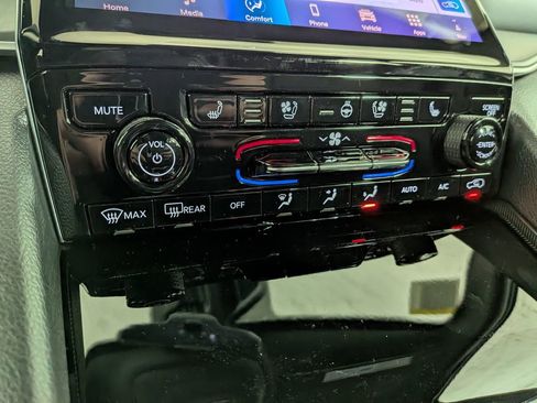 New 2025 Jeep Grand Cherokee L Limited w/ Luxury Tech Group II AWD/4WD image 27