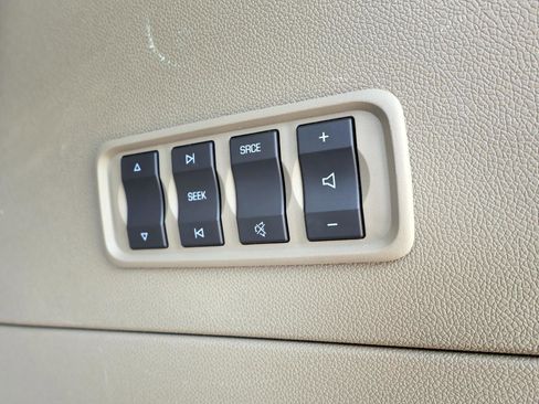 Used 2014 GMC Acadia Denali image 30