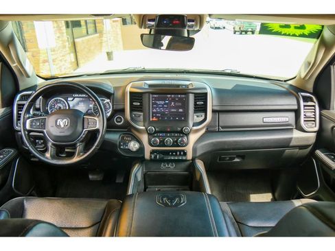 Used 2022 RAM 1500 Laramie AWD/4WD image 13