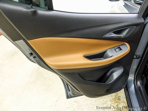 Used 2021 Buick Encore GX Essence image 18