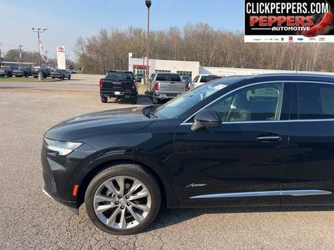 Used 2023 Buick Envision Avenir image 2