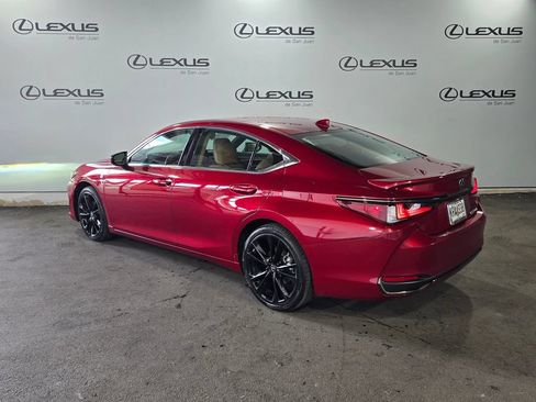 Used 2025 Lexus ES 300h w/ Premium Package FWD image 8