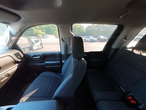 Used 2021 Chevrolet Silverado 2500 Custom w/ Custom Value Package AWD/4WD image 32