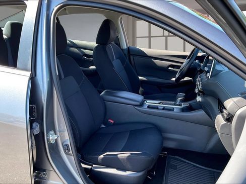 Used 2023 Nissan Sentra SV w/ All-Weather Package FWD image 31