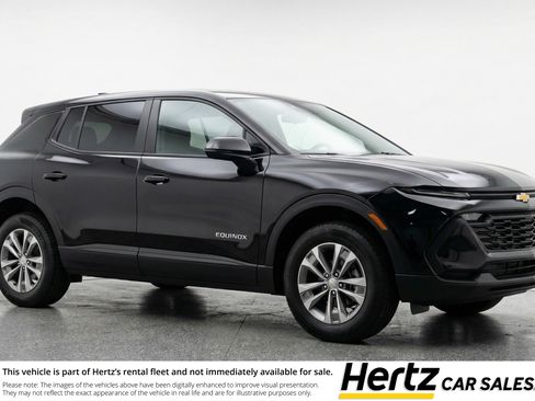 Used 2025 Chevrolet Equinox LT image 1