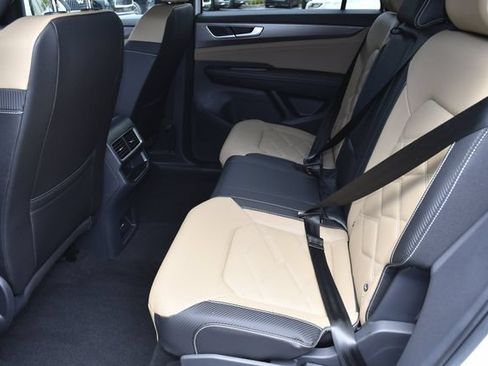 Used 2026 Volkswagen Atlas Cross Sport SE FWD image 21