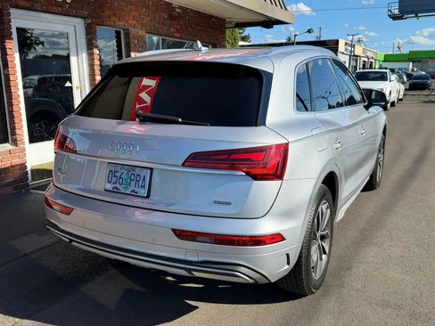 Used 2021 Audi Q5 2.0T Premium w/ Convenience Package AWD/4WD image 3