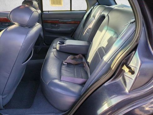 Used 2002 Mercury Grand Marquis GS image 16