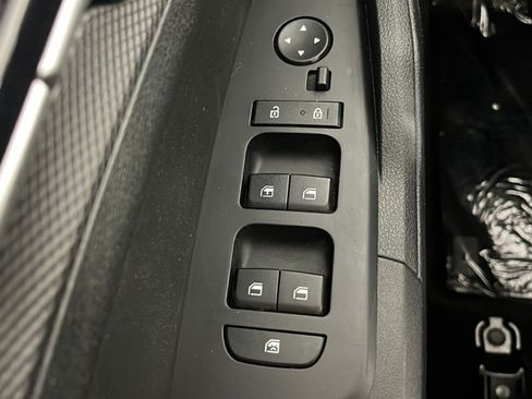 Used 2023 Kia Sportage LX AWD/4WD image 30