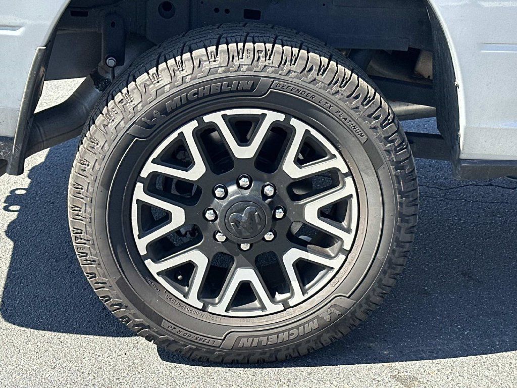 Used 2025 RAM 2500 Big Horn AWD/4WD image 9