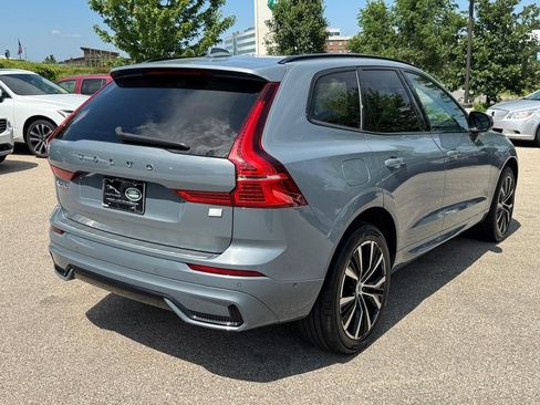 Used 2023 Volvo XC60 T8 Plus w/ Climate Package AWD/4WD image 4