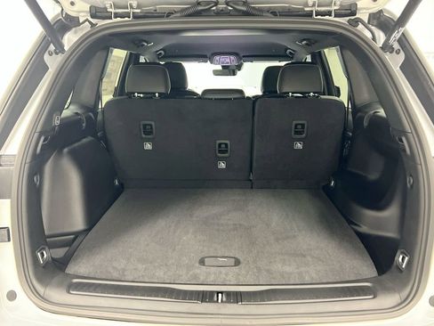 New 2025 Jeep Grand Cherokee Limited w/ Black Appearance Package image 24