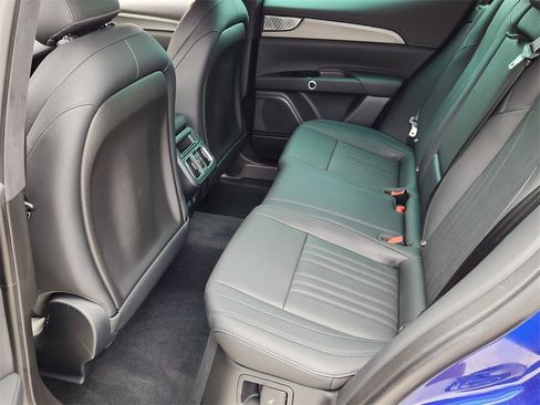 New 2024 Maserati Grecale GT image 7