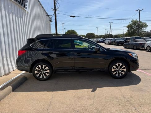 Used 2017 Subaru Outback 2.5i Limited AWD/4WD image 8