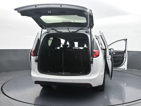 New 2026 Chrysler Pacifica Limited w/ S Appearance Package image 69