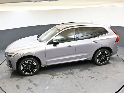 New 2026 Volvo XC60 B5 Plus w/ Protection Package Premier image 47