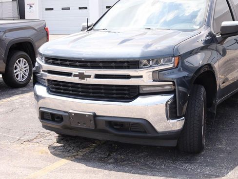 Used 2020 Chevrolet Silverado 1500 LT AWD/4WD image 2