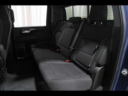 Used 2024 Chevrolet Silverado 2500 LT AWD/4WD image 18