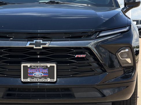 Used 2025 Chevrolet Blazer RS w/ Driver Confidence II Package FWD image 10