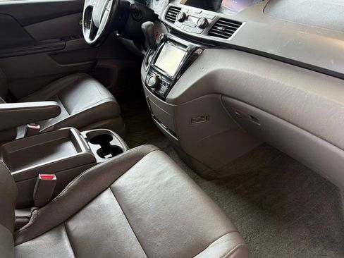 Used 2015 Honda Odyssey EX-L image 16