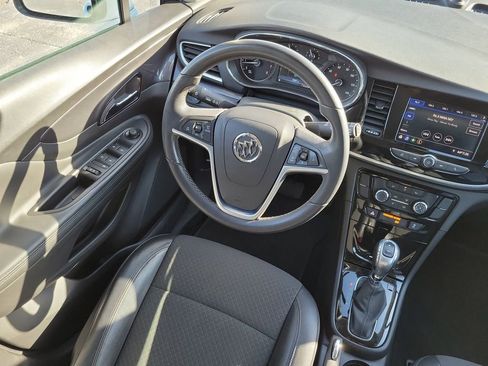 Used 2022 Buick Encore Preferred w/ Safety Package image 13