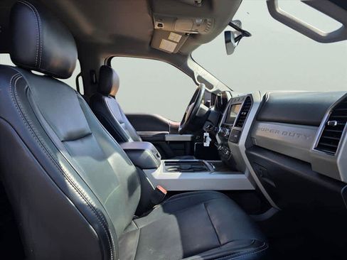 Used 2019 Ford F250 Lariat w/ Chrome Package AWD/4WD image 28