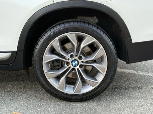 Used 2018 BMW X4 xDrive28i image 17