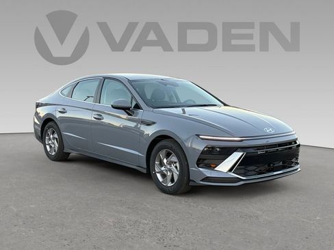 New 2026 Hyundai Sonata SE image 1